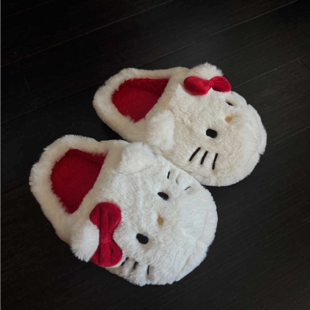 Hello Kitty Fuzzy Slippers - White and Red